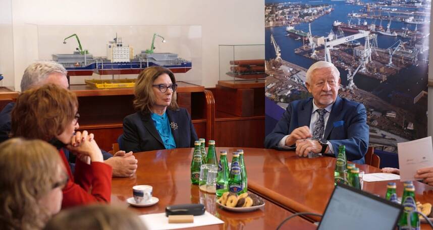 Marszałek Senatu w stoczni CRIST