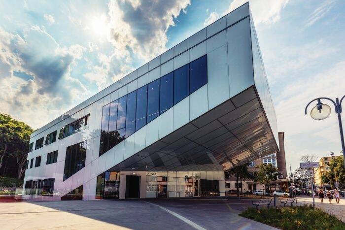 GDYNIA z N AJLEPSZĄ  POMORSKĄ PRZESTRZENIĄ PUBLICZNĄ