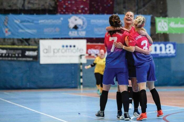 Futsalove dziewczyny  na Uniwersytecie Gdańskim One też potrafią!