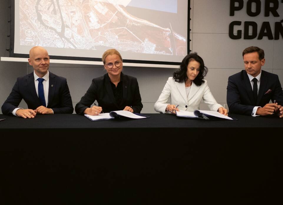 Port Gdańsk i DORACO podpisali umowę na przebudowę Nabrzeża Wiślanego