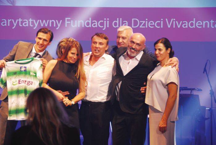 GRUPA INTUO - REKORD LICYTACJI - KOSZULKA LECHII GDAŃSK- 26 TYSIĘCY